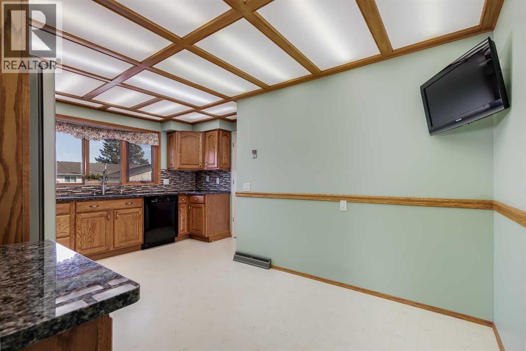 5320 Maidstone Road NE, Calgary, Alberta  T2A 4C2 - Photo 8 - A2300192