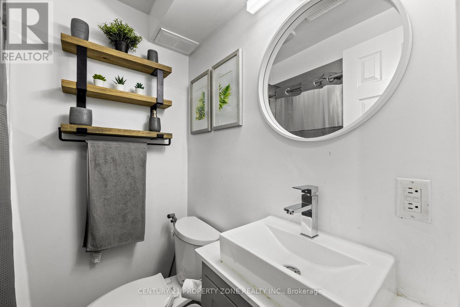 2 - 280 Limeridge Road E, Hamilton, Ontario  L9A 2S7 - Photo 21 - X12985772