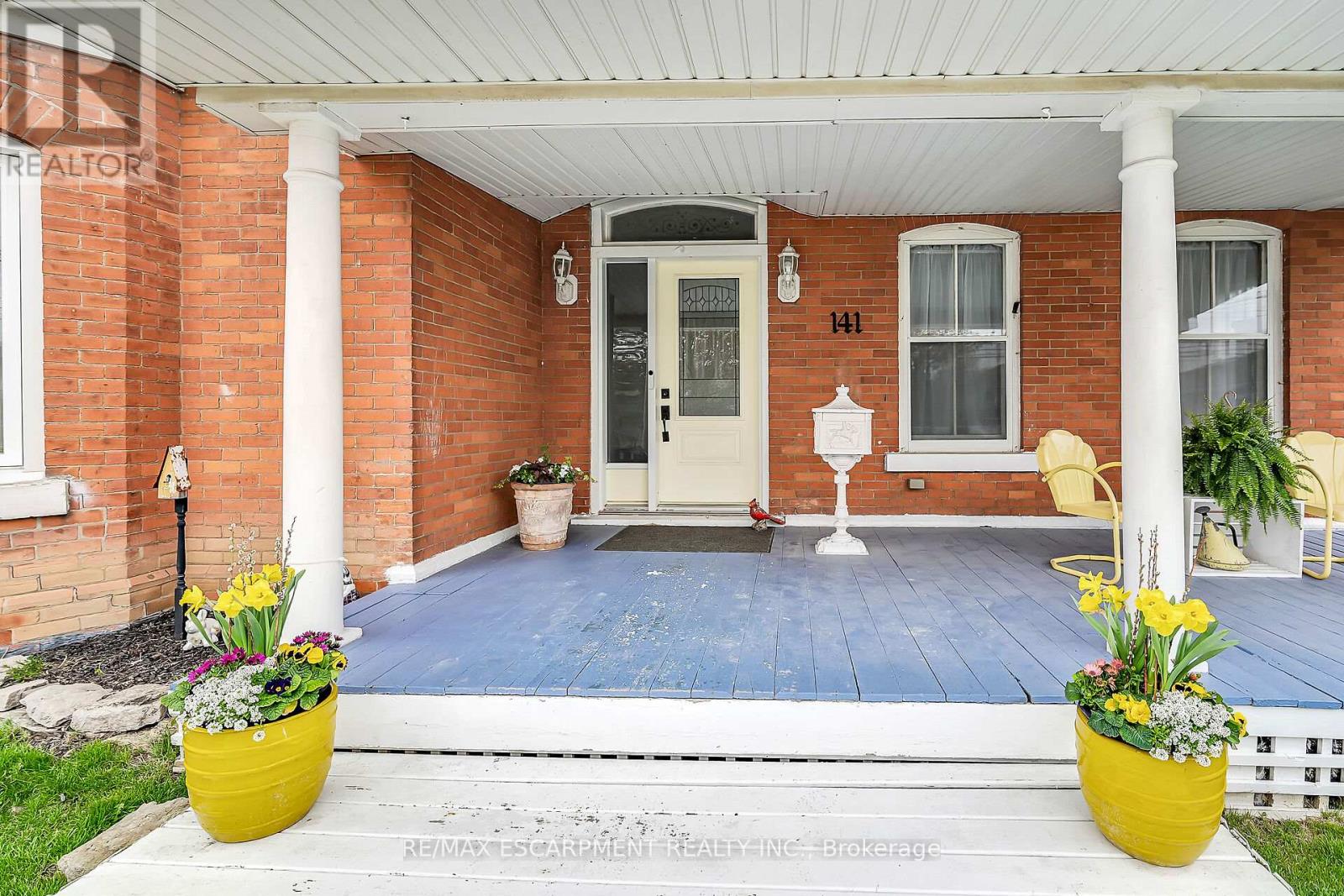 141 Mount Albion Road, Hamilton, Ontario  L8K 5S7 - Photo 2 - X12985790