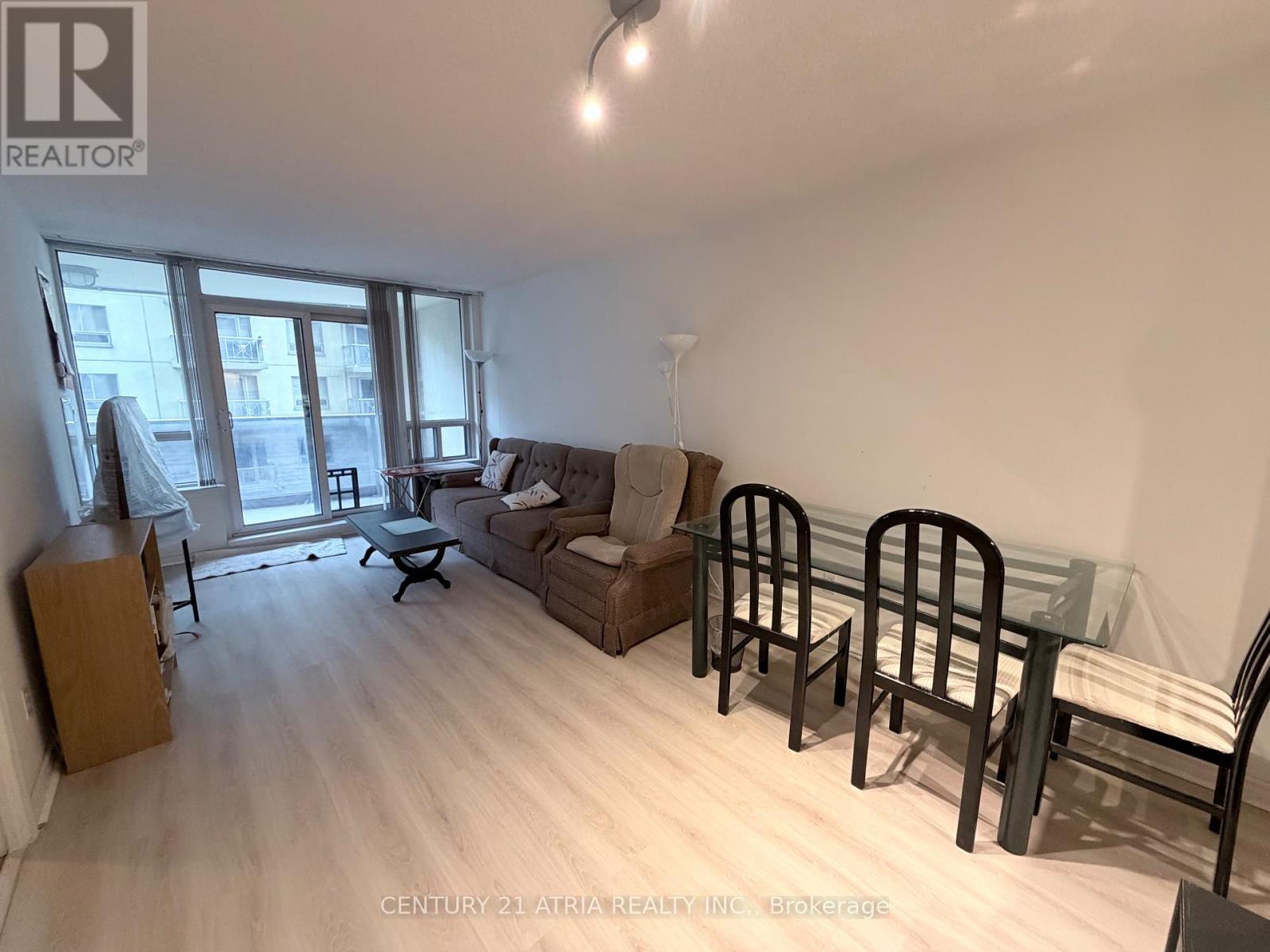 303 - 8 Rean Drive, Toronto, Ontario  M2K 3B9 - Photo 4 - C12884984