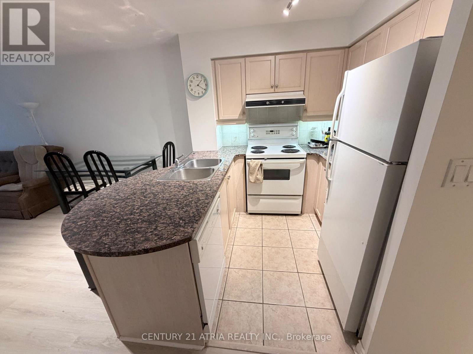 303 - 8 Rean Drive, Toronto, Ontario  M2K 3B9 - Photo 6 - C12884984