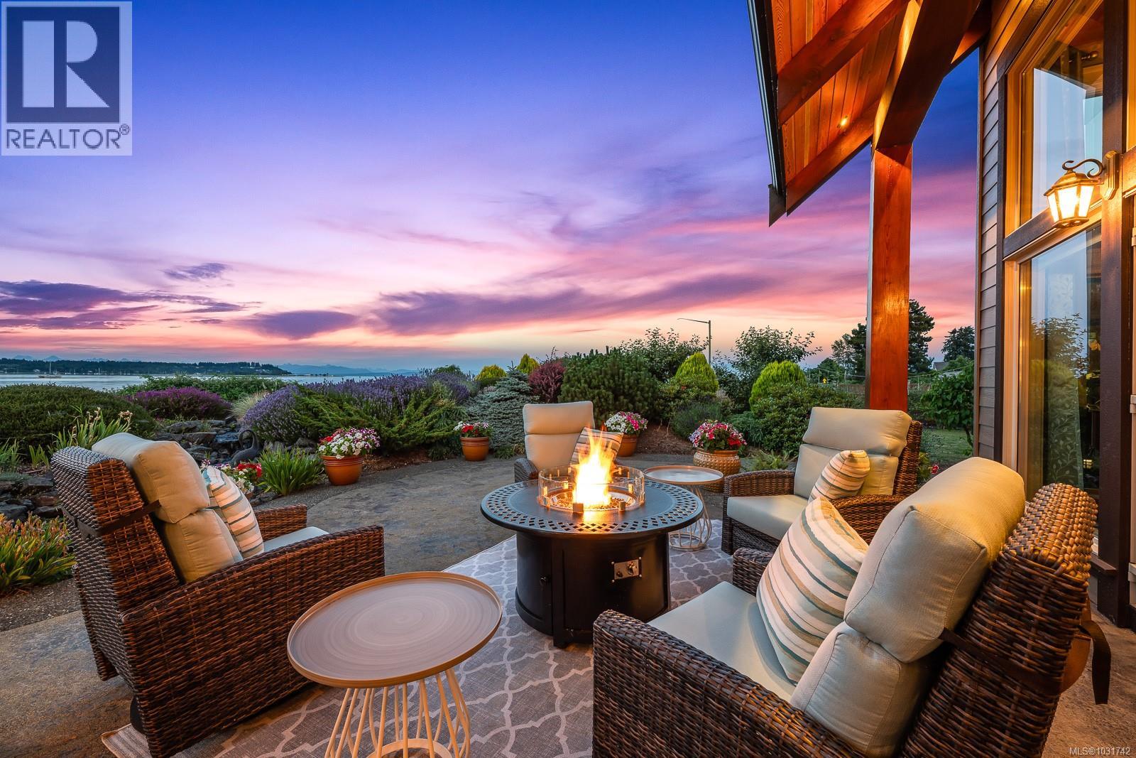 3943-3941 Marine Dr, Royston, British Columbia  V0R 2V0 - Photo 8 - 1031742