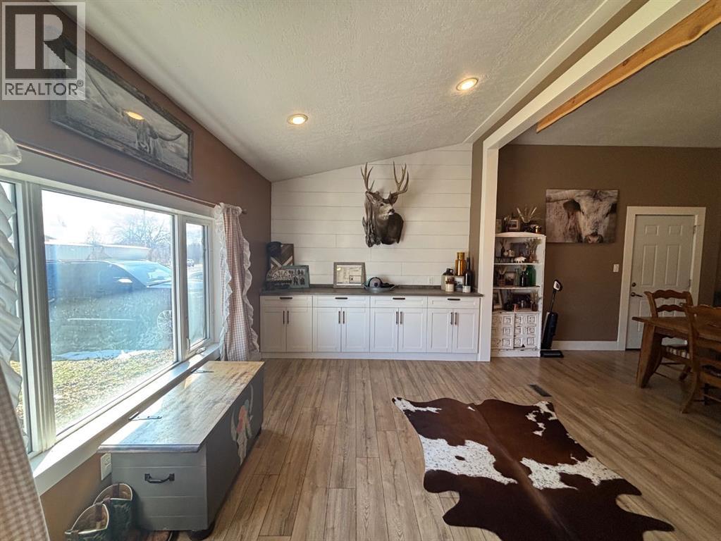 150 S 1 Street W, Magrath, Alberta  T0K 1J0 - Photo 4 - A2293858