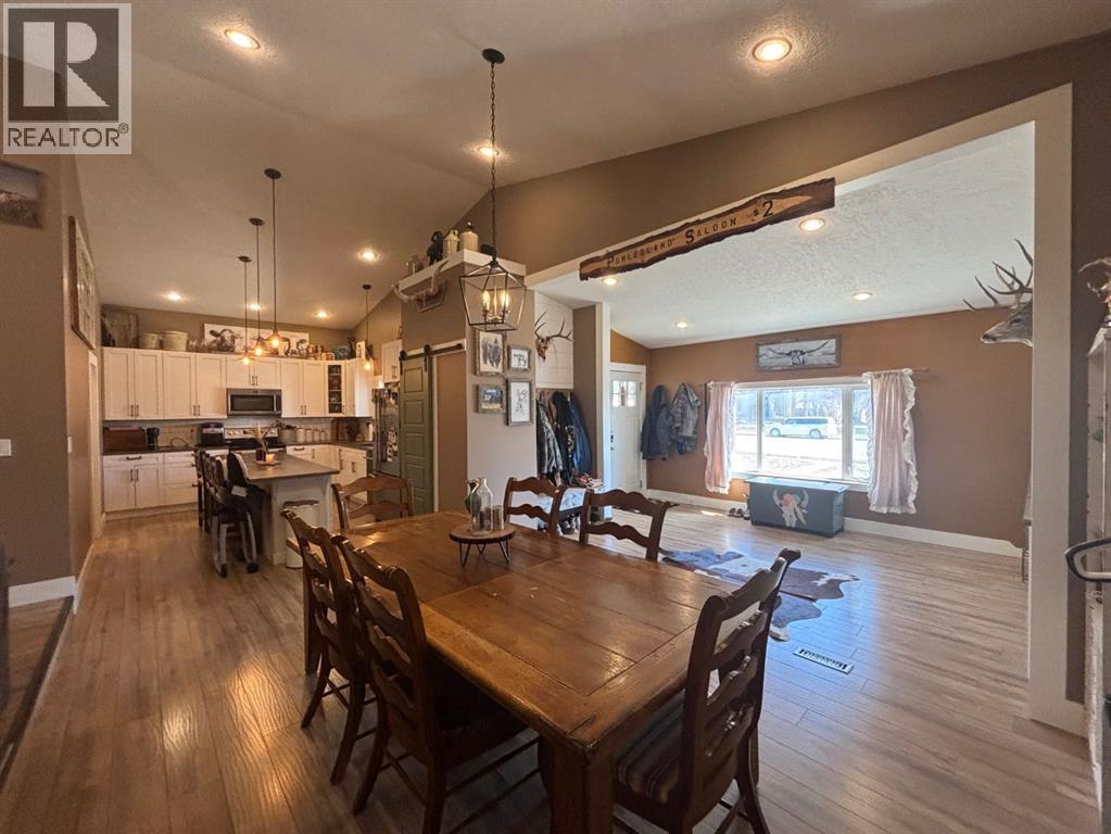 150 S 1 Street W, Magrath, Alberta  T0K 1J0 - Photo 12 - A2293858