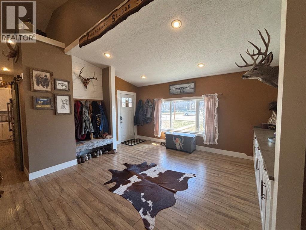 150 S 1 Street W, Magrath, Alberta  T0K 1J0 - Photo 6 - A2293858