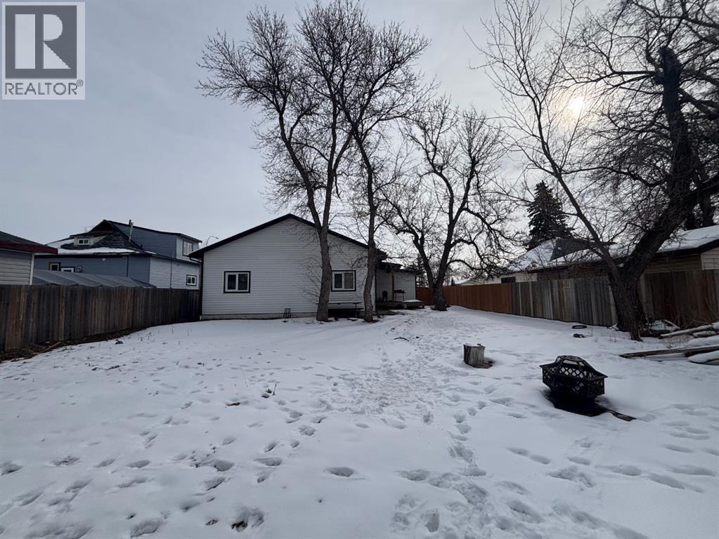 150 S 1 Street W, Magrath, Alberta  T0K 1J0 - Photo 34 - A2293858
