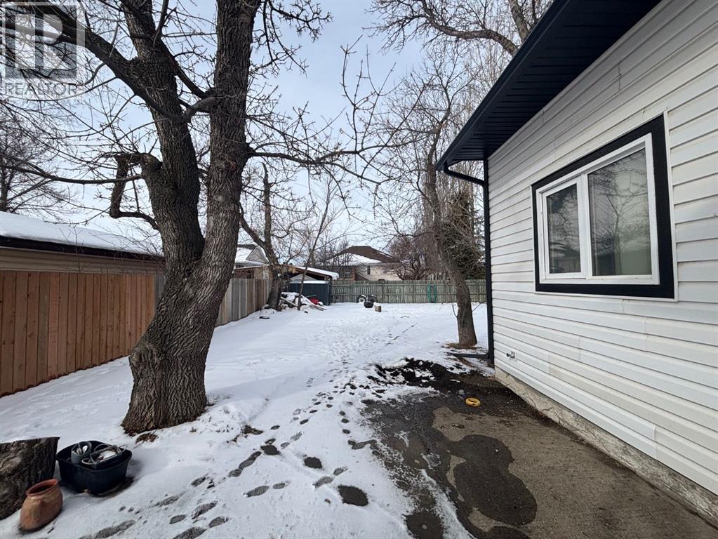 150 S 1 Street W, Magrath, Alberta  T0K 1J0 - Photo 38 - A2293858