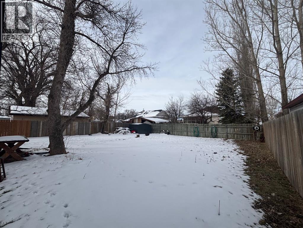 150 S 1 Street W, Magrath, Alberta  T0K 1J0 - Photo 36 - A2293858