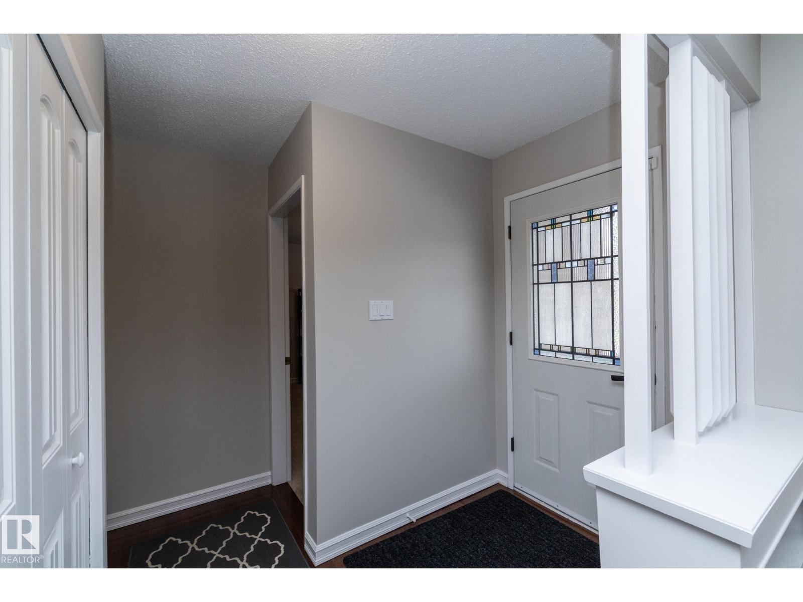 7123 39a Av Nw Nw, Edmonton, Alberta  T6K 0R7 - Photo 2 - E4481548