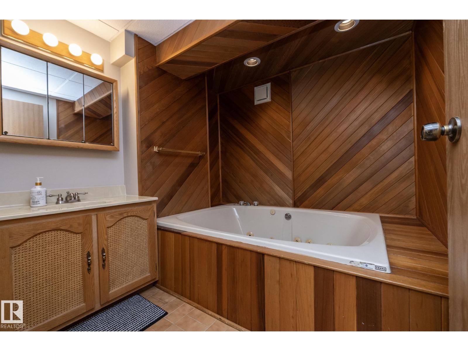 7123 39a Av Nw Nw, Edmonton, Alberta  T6K 0R7 - Photo 32 - E4481548