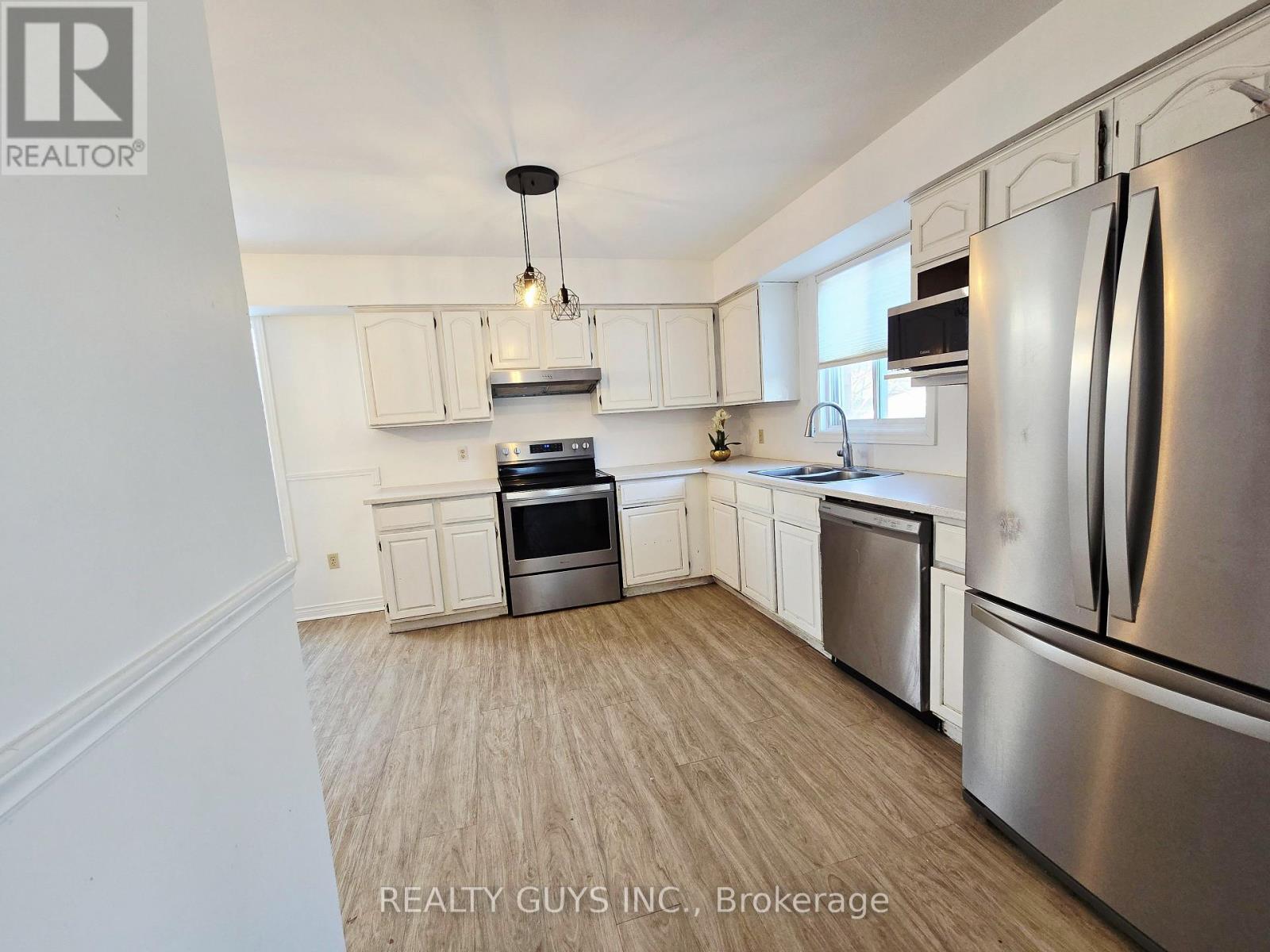 542 Westman Avenue, Peterborough, Ontario  K9K 2E6 - Photo 5 - X12985820