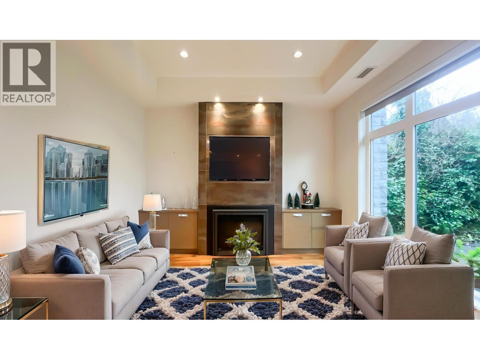 Listing Picture 4 of 40 : 3950 W 37TH AVENUE, Vancouver / 溫哥華 - 魯藝地產 Yvonne Lu Group - MLS Medallion Club Member