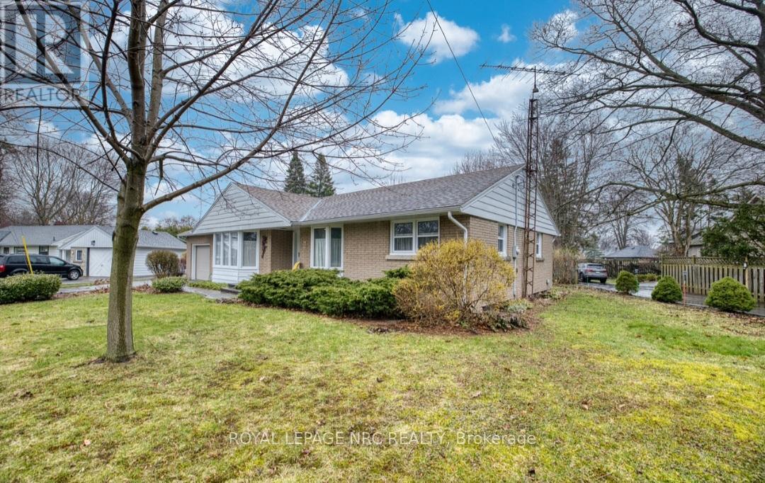 1 Peachtree Park, Pelham, Ontario  L0S 1E0 - Photo 2 - X12979654