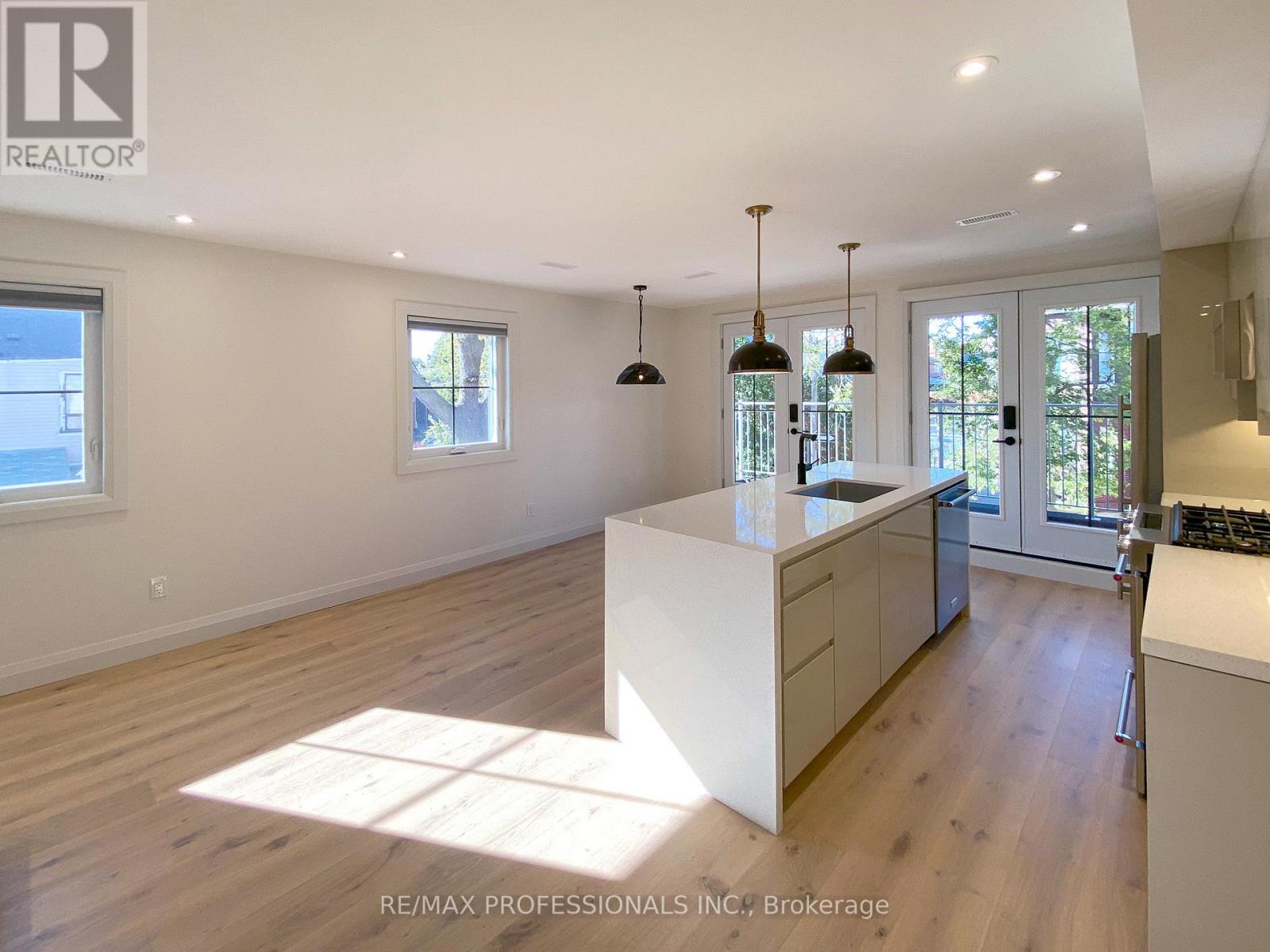 41 Rolyat Street, Toronto (Trinity-Bellwoods), Ontario  M6J 1S5 - Photo 14 - C12985874