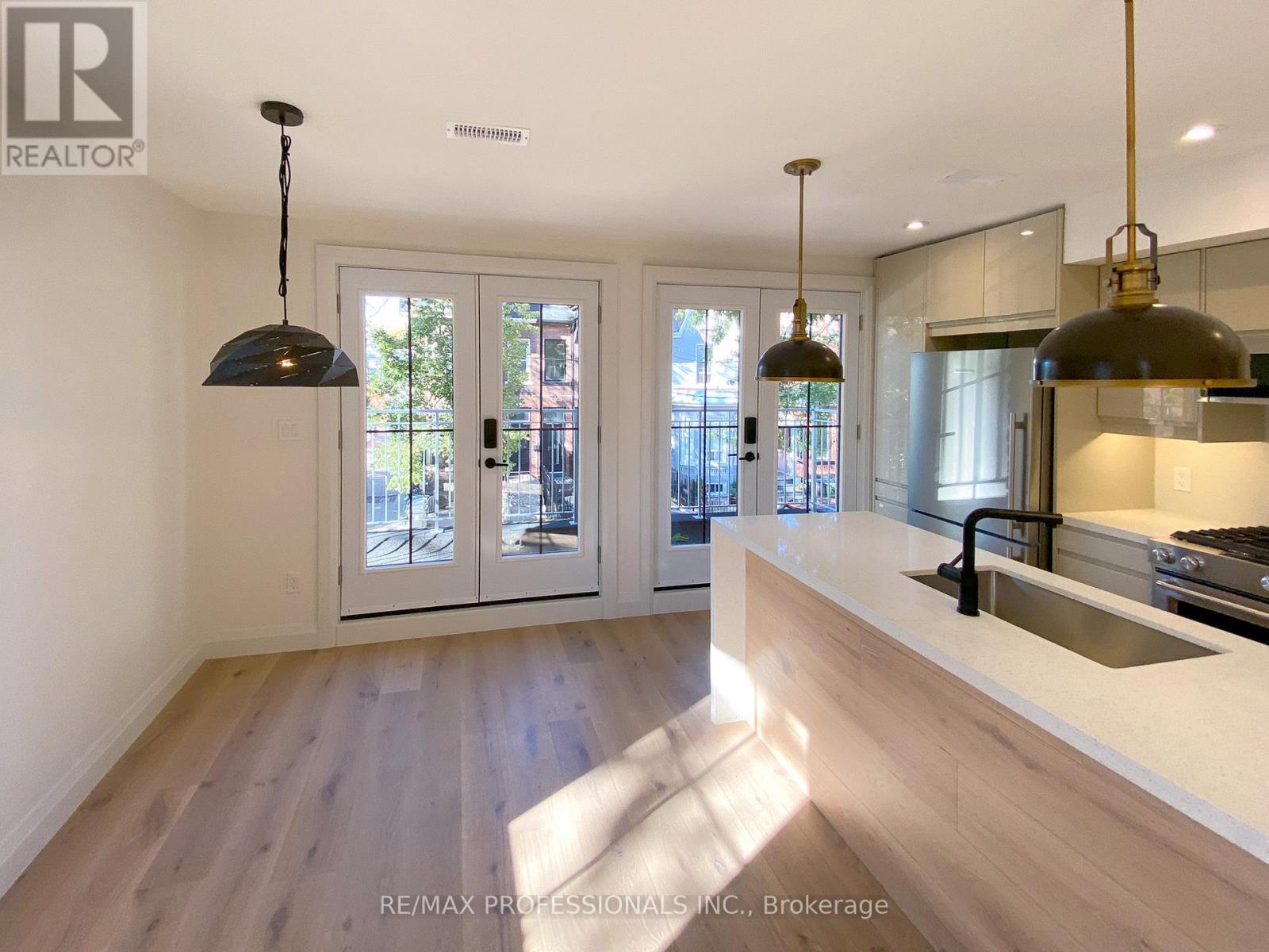 41 Rolyat Street, Toronto (Trinity-Bellwoods), Ontario  M6J 1S5 - Photo 15 - C12985874