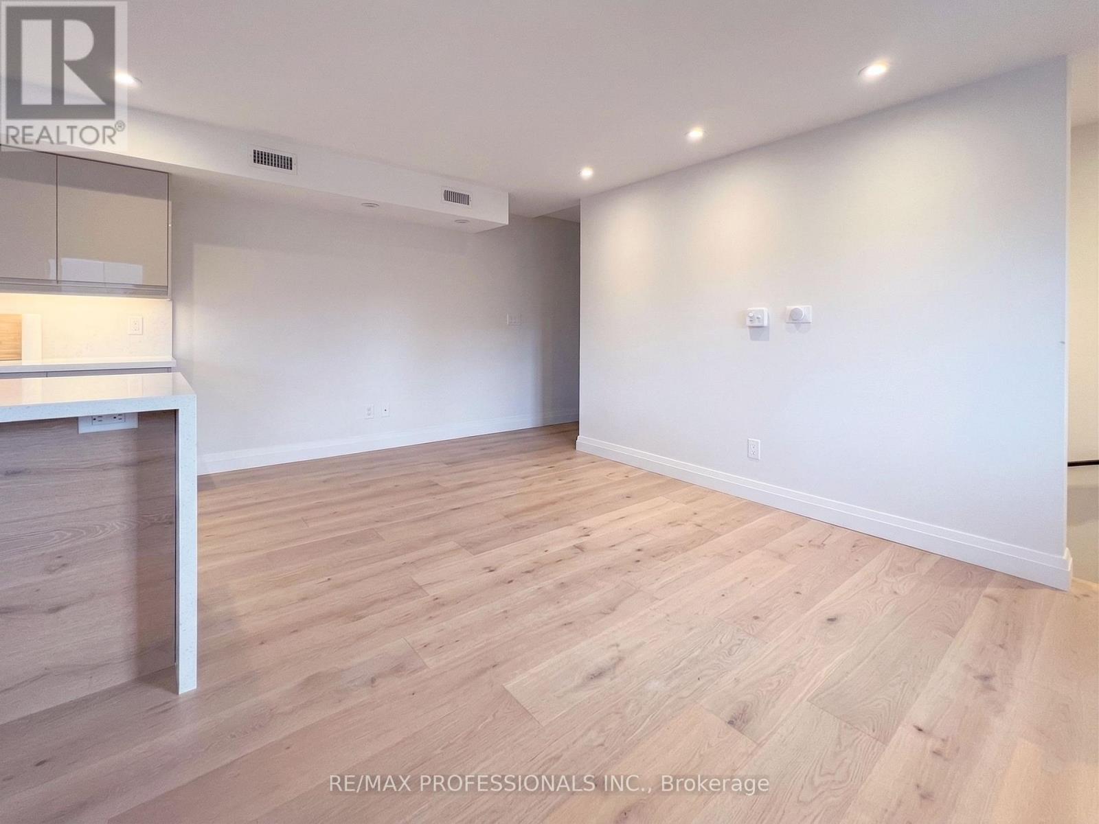 41 Rolyat Street, Toronto (Trinity-Bellwoods), Ontario  M6J 1S5 - Photo 24 - C12985874