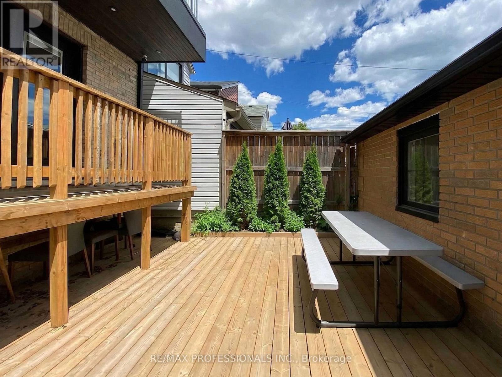 41 Rolyat Street, Toronto (Trinity-Bellwoods), Ontario  M6J 1S5 - Photo 33 - C12985874