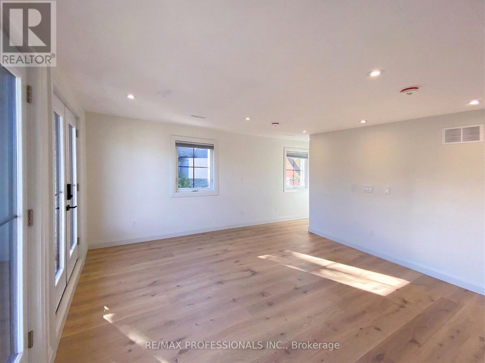 41 Rolyat Street, Toronto (Trinity-Bellwoods), Ontario  M6J 1S5 - Photo 40 - C12985874