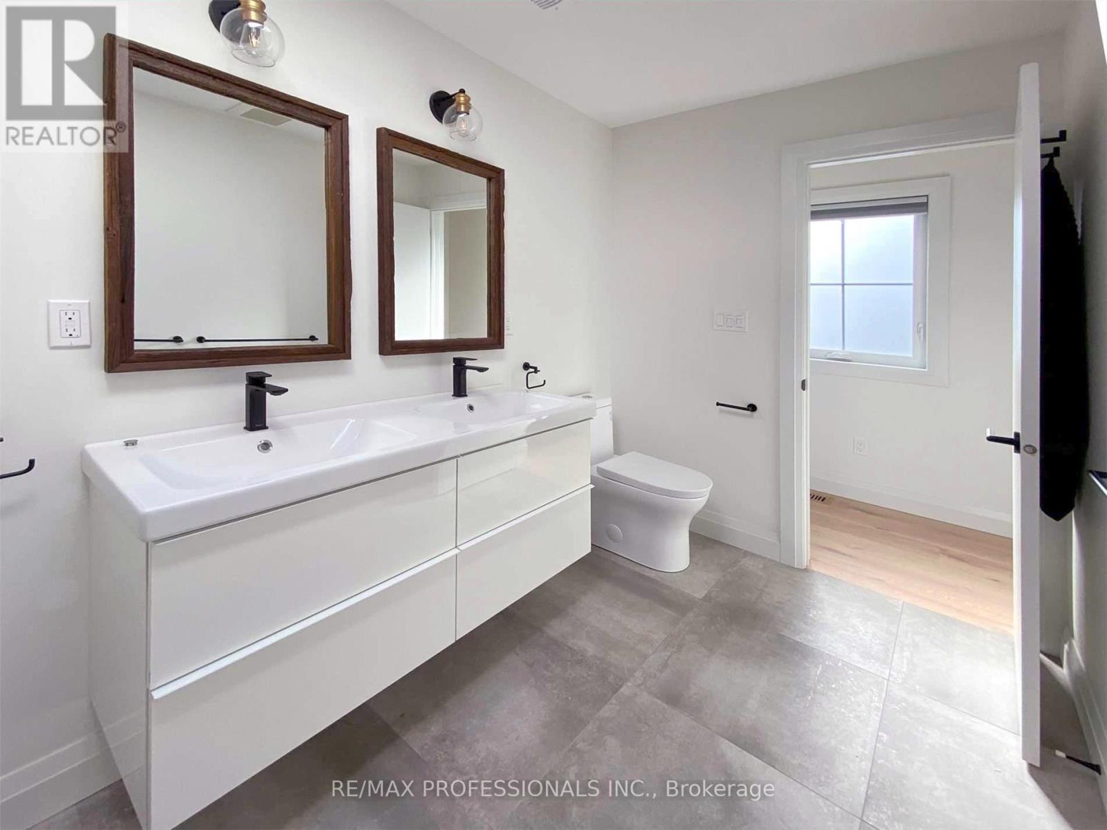 41 Rolyat Street, Toronto (Trinity-Bellwoods), Ontario  M6J 1S5 - Photo 45 - C12985874