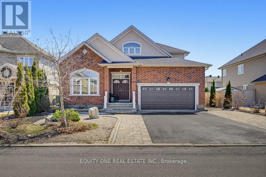 240 TRAILGATE STREET, Ottawa, Ontario