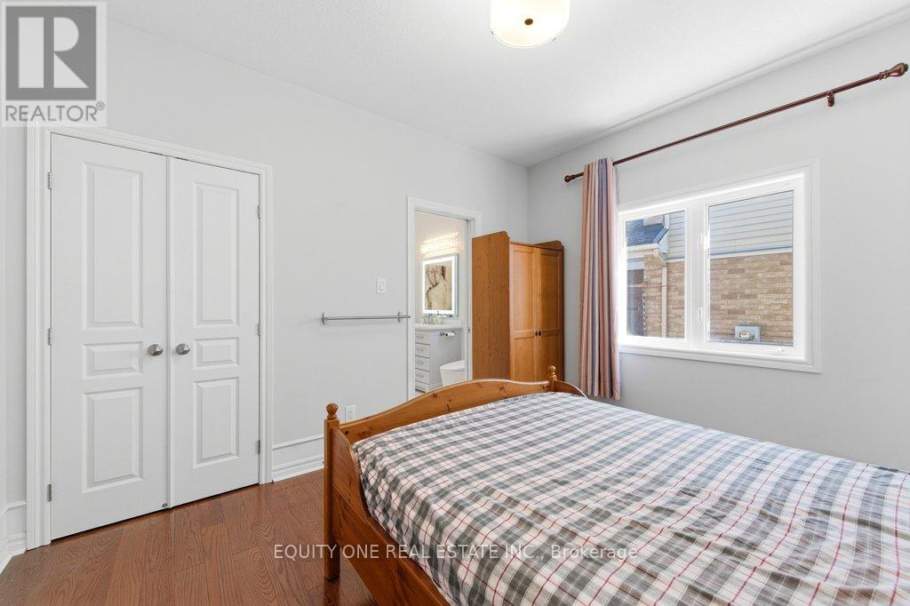 240 Trailgate Street, Ottawa, Ontario  K1V 0Z9 - Photo 10 - X12985848