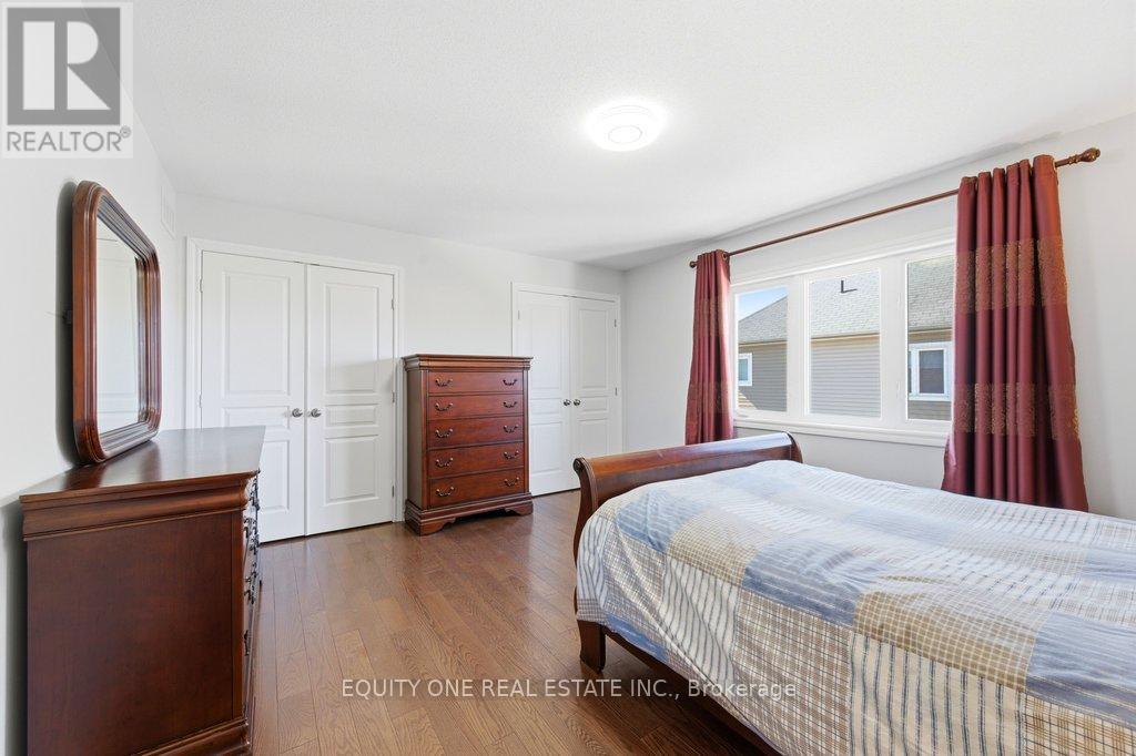 240 Trailgate Street, Ottawa, Ontario  K1V 0Z9 - Photo 38 - X12985848