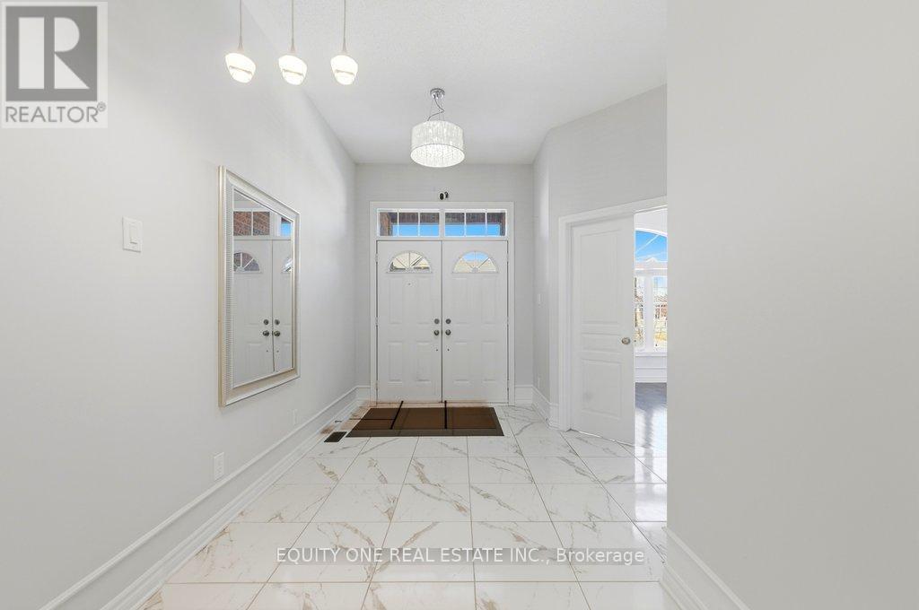 240 Trailgate Street, Ottawa, Ontario  K1V 0Z9 - Photo 4 - X12985848