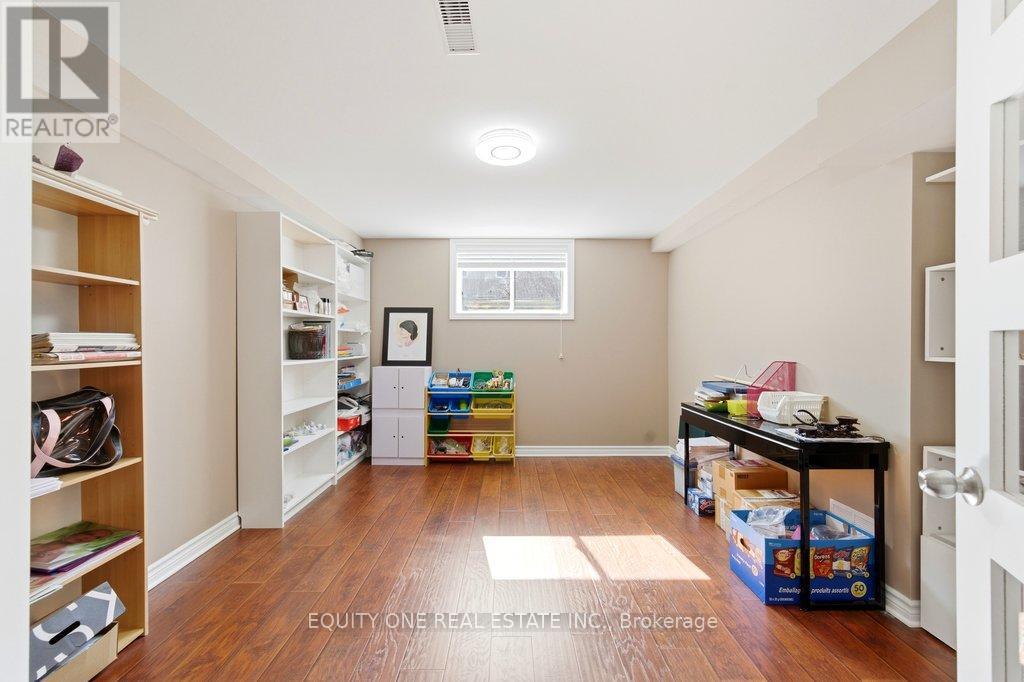 240 Trailgate Street, Ottawa, Ontario  K1V 0Z9 - Photo 46 - X12985848