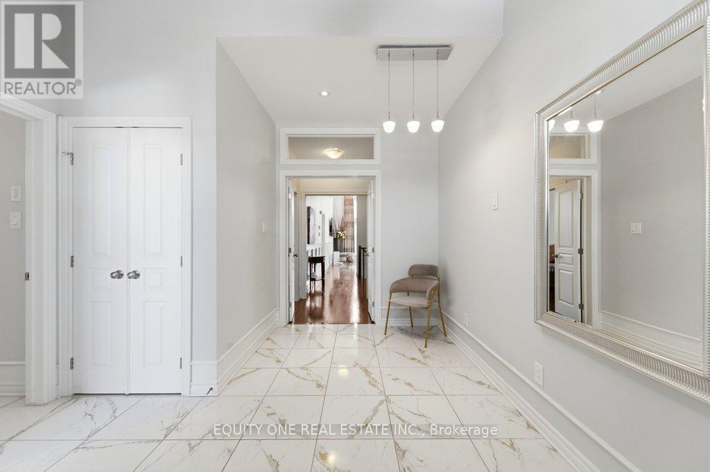 240 Trailgate Street, Ottawa, Ontario  K1V 0Z9 - Photo 5 - X12985848