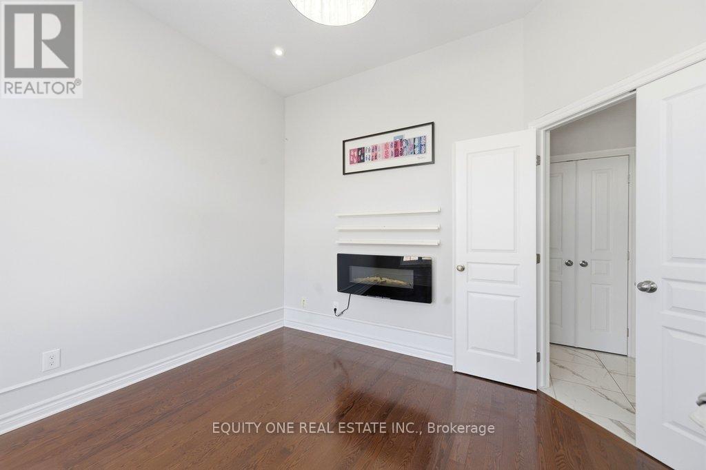 240 Trailgate Street, Ottawa, Ontario  K1V 0Z9 - Photo 7 - X12985848