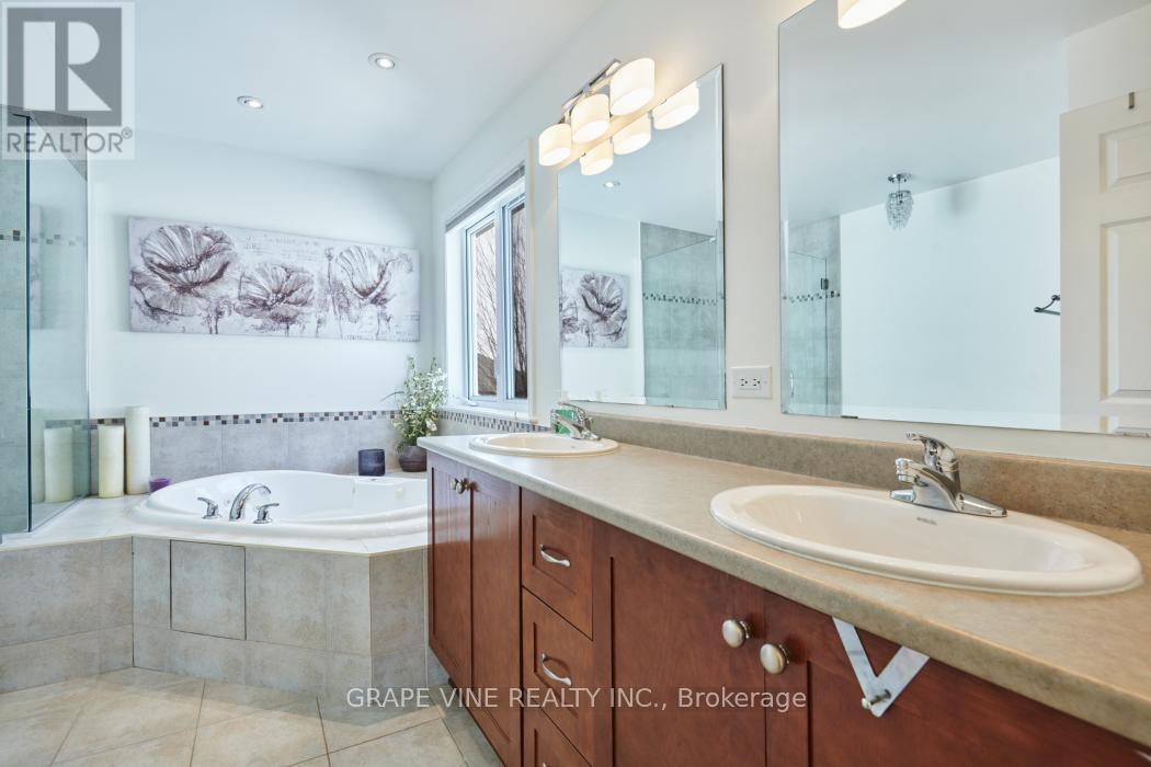 517 Overland Drive, Ottawa, Ontario  K2S 0C2 - Photo 17 - X12985854