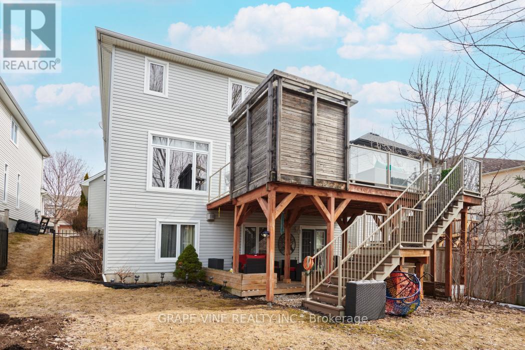 517 Overland Drive, Ottawa, Ontario  K2S 0C2 - Photo 31 - X12985854