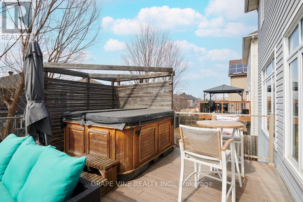 517 Overland Drive, Ottawa, Ontario  K2S 0C2 - Photo 33 - X12985854