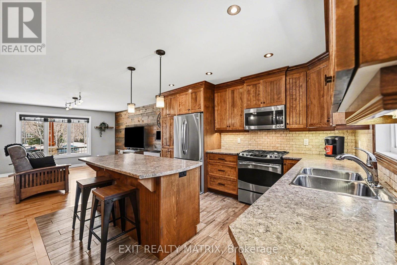 116 Royal Court, The Nation, Ontario  K0A 2M0 - Photo 10 - X12985858