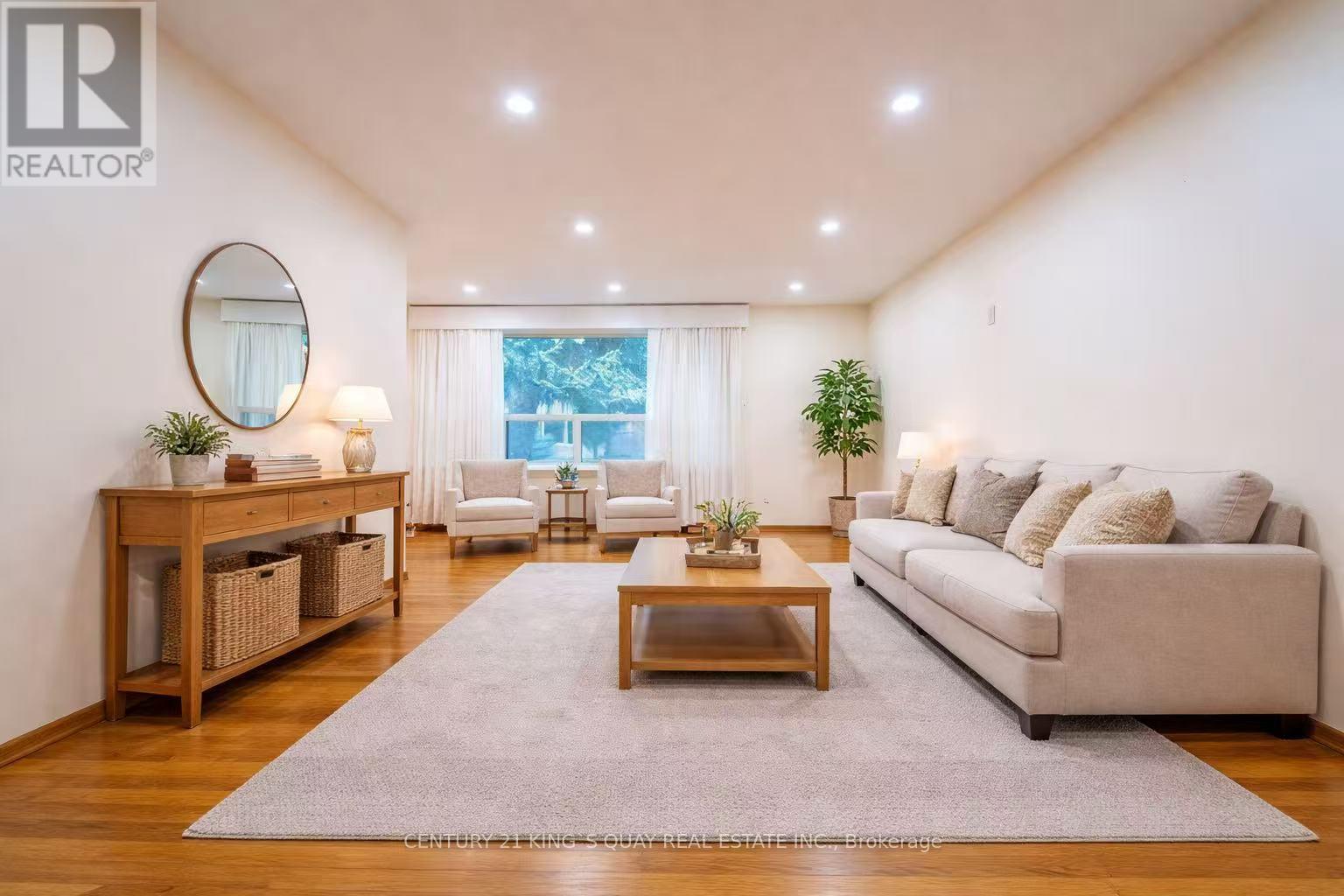 7 Ennismore Place, Toronto, Ontario  M2J 1Z9 - Photo 5 - C12860874