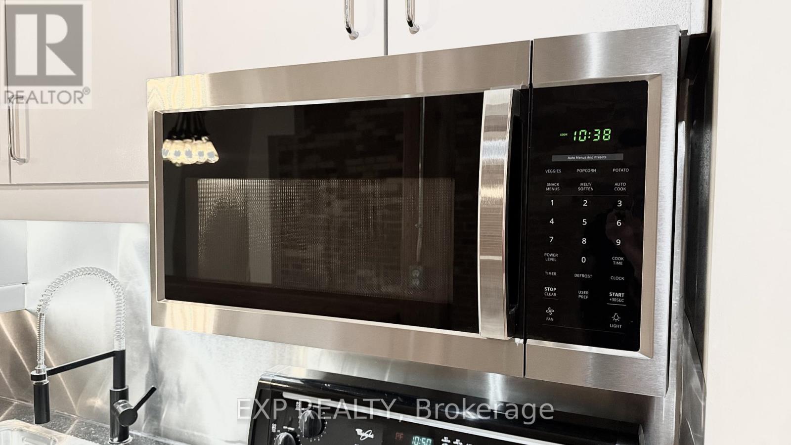 Ph415 - 81a Front Street E, Toronto, Ontario  M5E 1Z7 - Photo 18 - C12980738