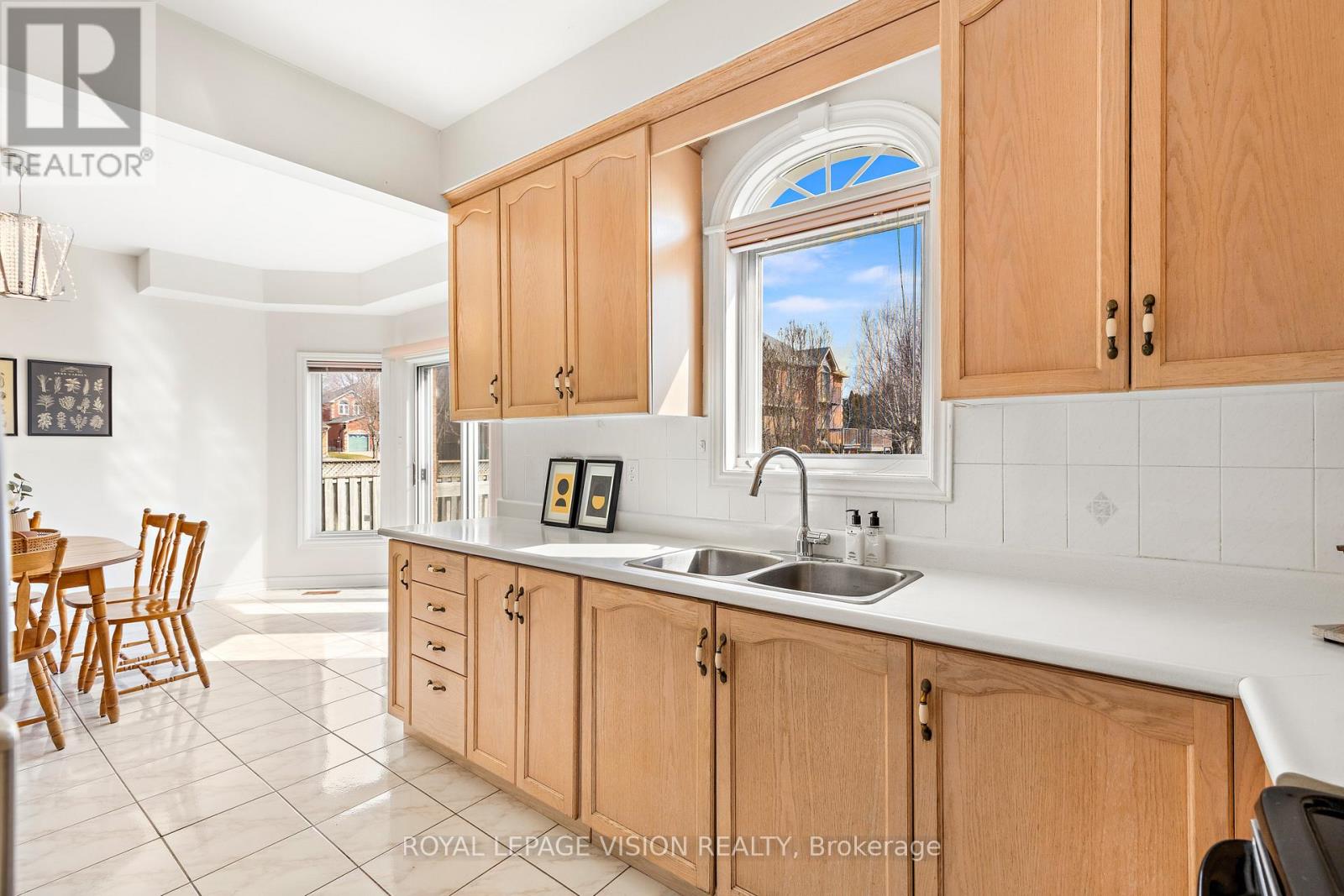 173 Manhattan Drive, Markham, Ontario  L3P 7S1 - Photo 17 - N12985828