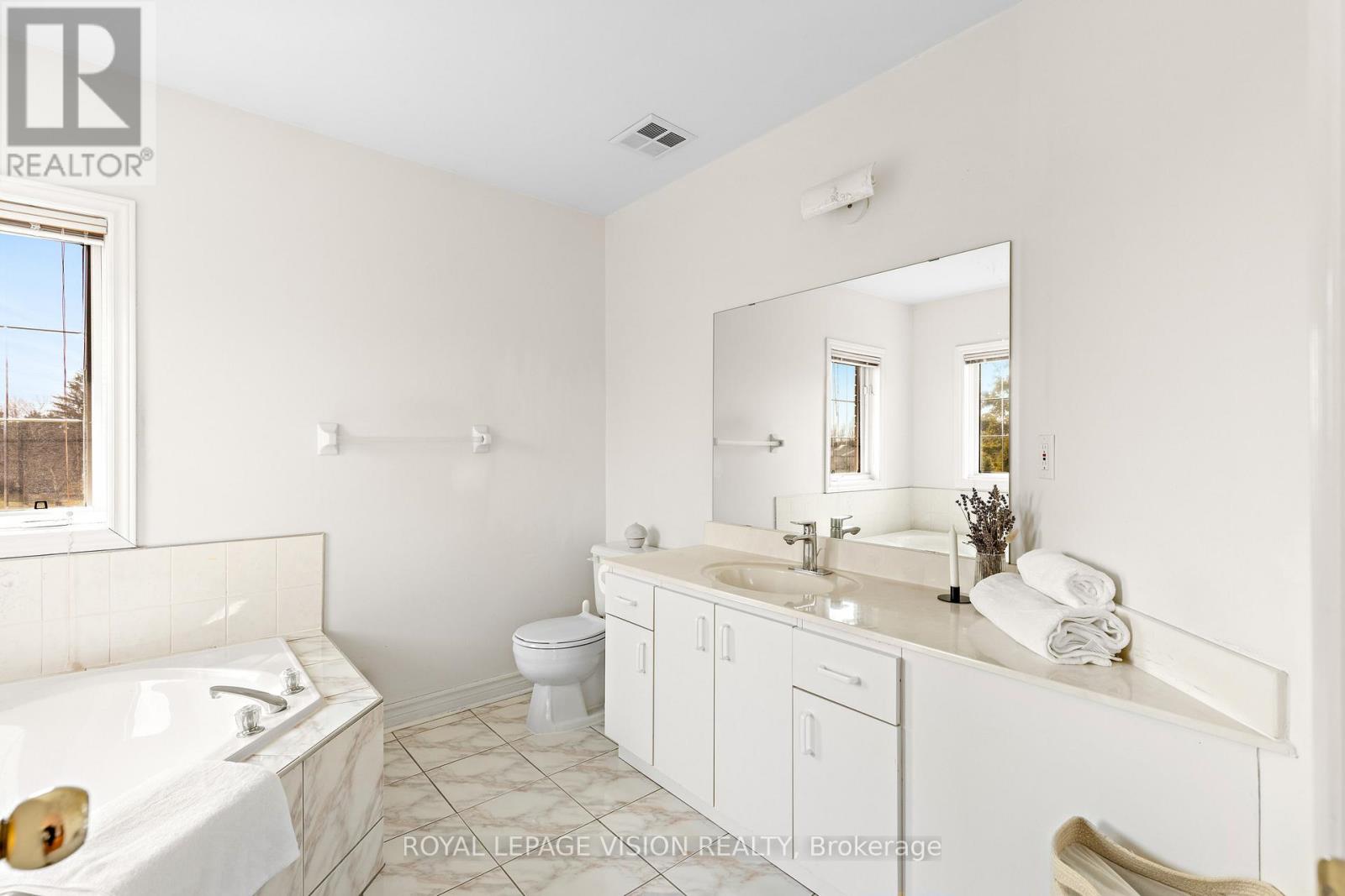 173 Manhattan Drive, Markham, Ontario  L3P 7S1 - Photo 29 - N12985828