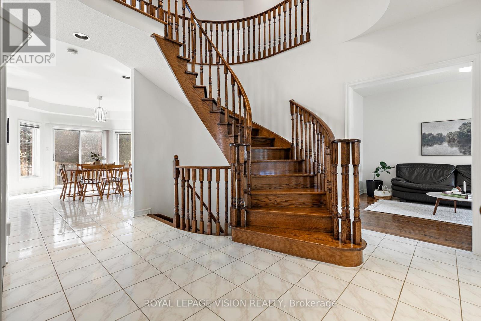 173 Manhattan Drive, Markham, Ontario  L3P 7S1 - Photo 5 - N12985828