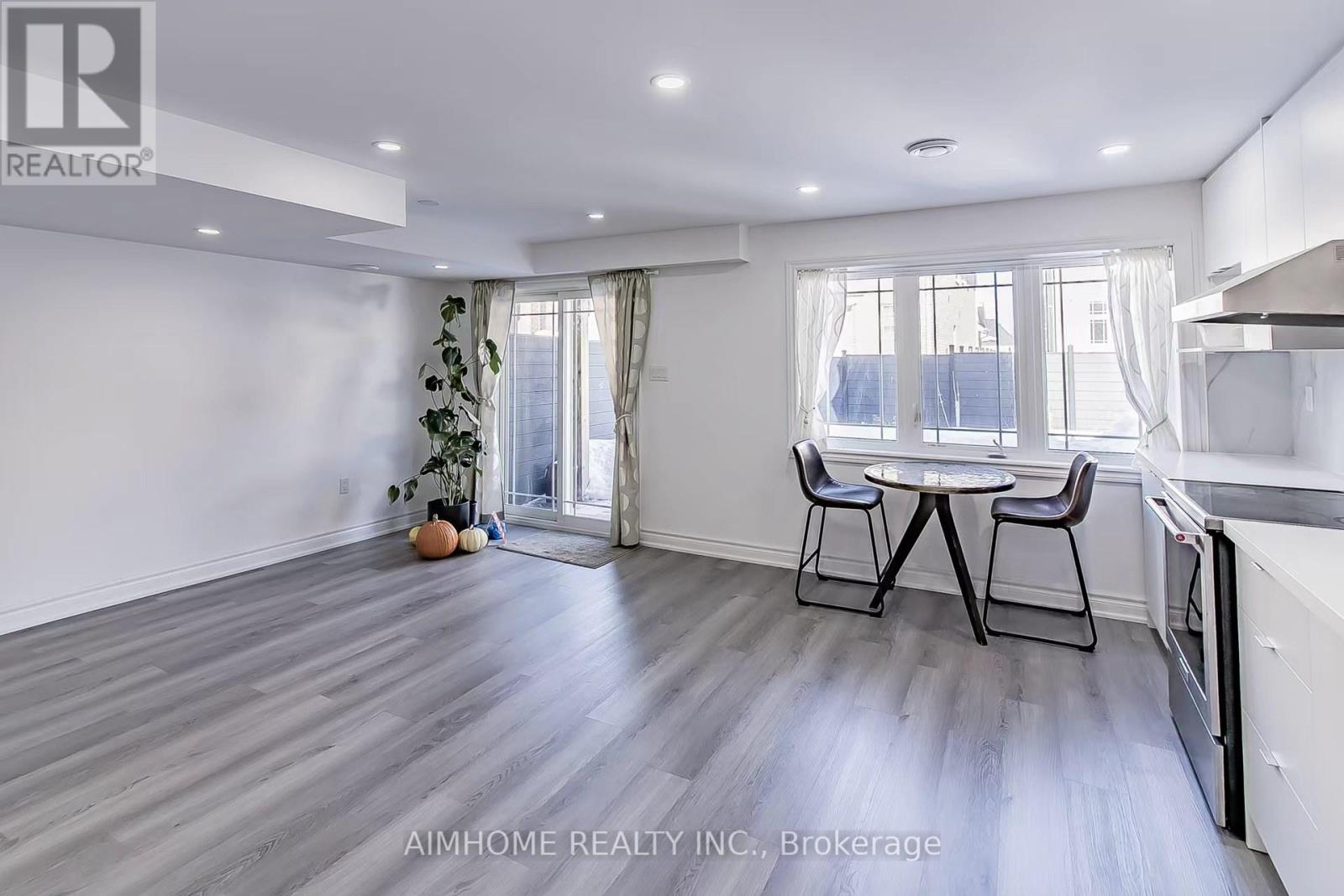 BSMT - 50 DRIZZEL CRESCENT, Richmond Hill, Ontario