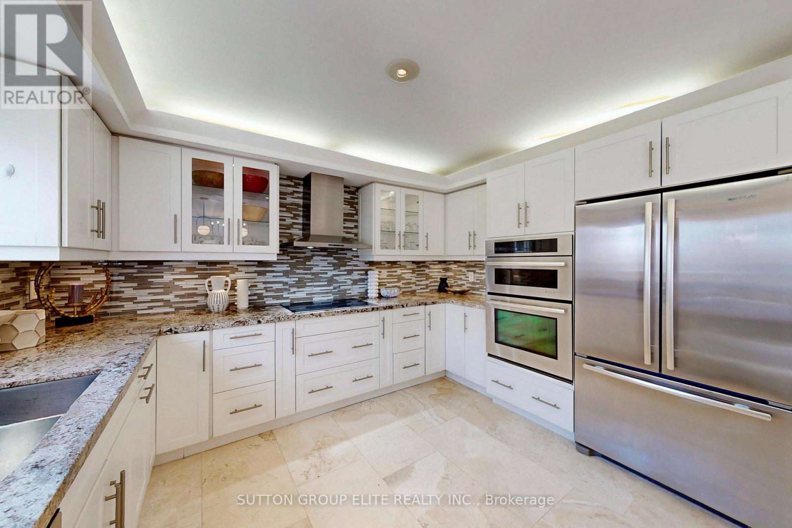 35 Fanshawe Drive, Richmond Hill, Ontario  L4B 1P6 - Photo 13 - N12985856