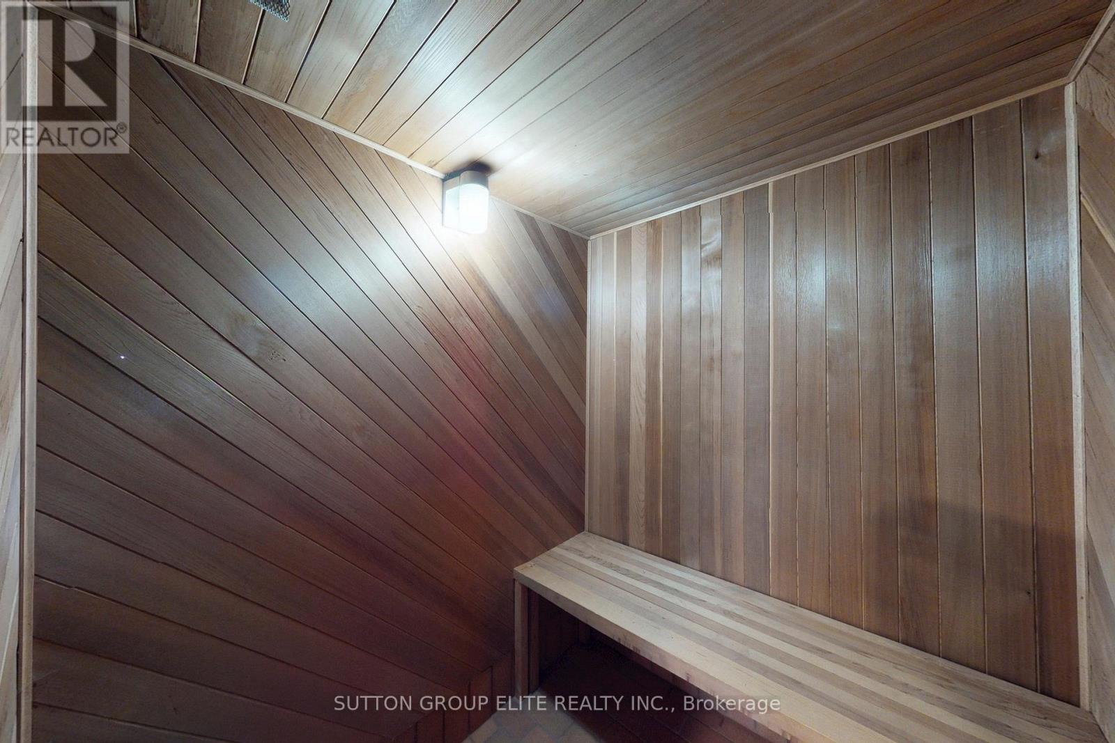 35 Fanshawe Drive, Richmond Hill, Ontario  L4B 1P6 - Photo 38 - N12985856