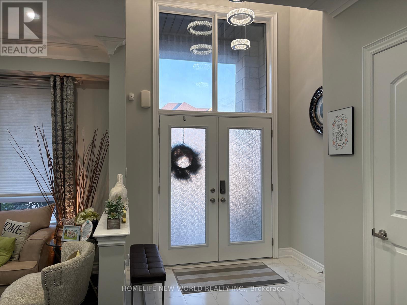 143 Mondial Crescent, East Gwillimbury (Queensville), Ontario  L9N 0S1 - Photo 2 - N12985882