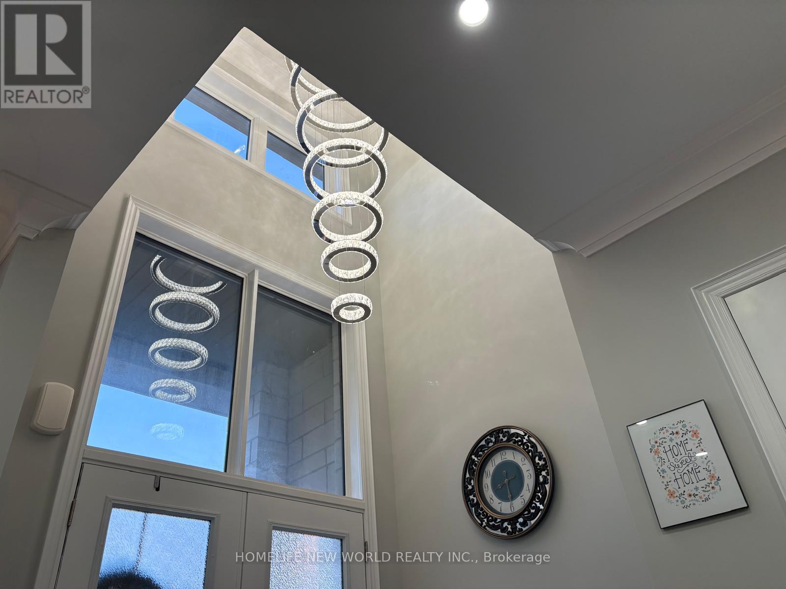 143 Mondial Crescent, East Gwillimbury (Queensville), Ontario  L9N 0S1 - Photo 3 - N12985882