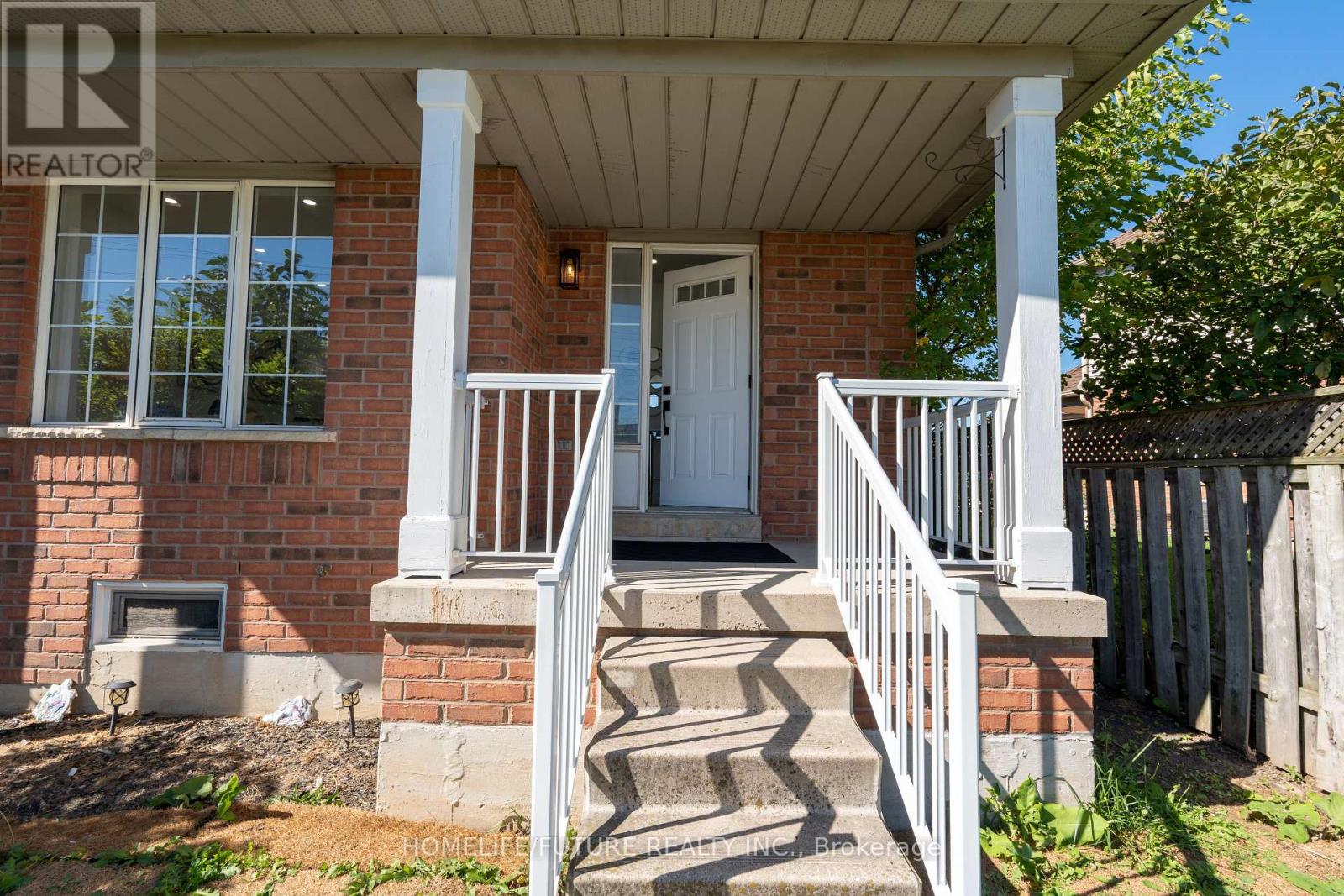 136 MANLEY LANE, Milton, Ontario