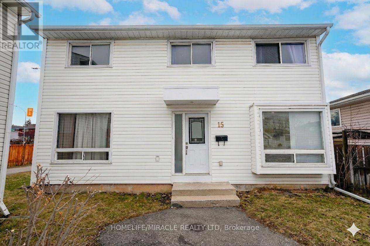 15 HEATHERSIDE COURT, Brampton, Ontario