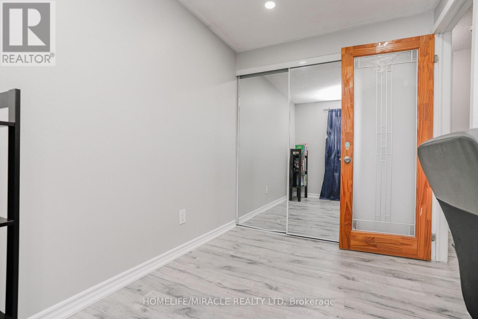 15 Heatherside Court, Brampton, Ontario  L6S 1N9 - Photo 19 - W12985846