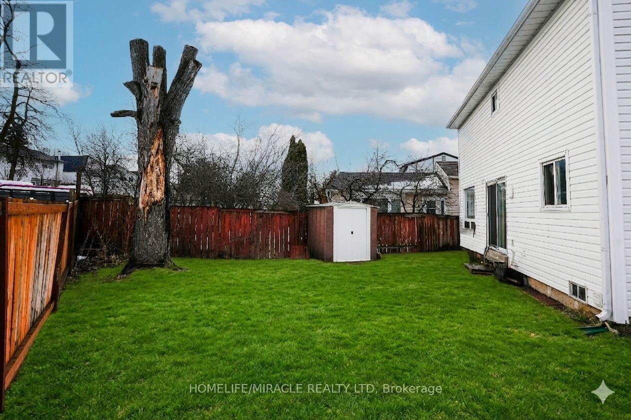 15 Heatherside Court, Brampton, Ontario  L6S 1N9 - Photo 26 - W12985846