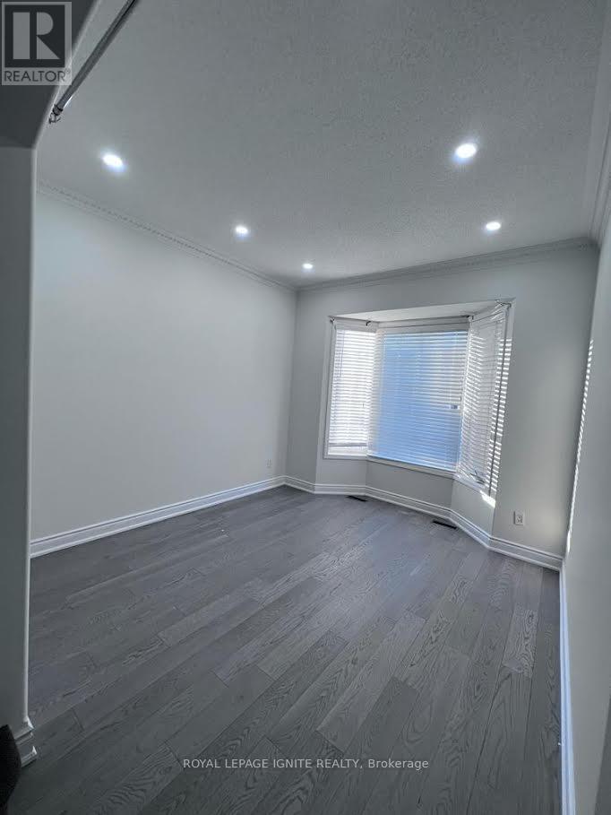 928 Philbrook Drive, Milton (Co Coates), Ontario  L9T 0L3 - Photo 3 - W12985862