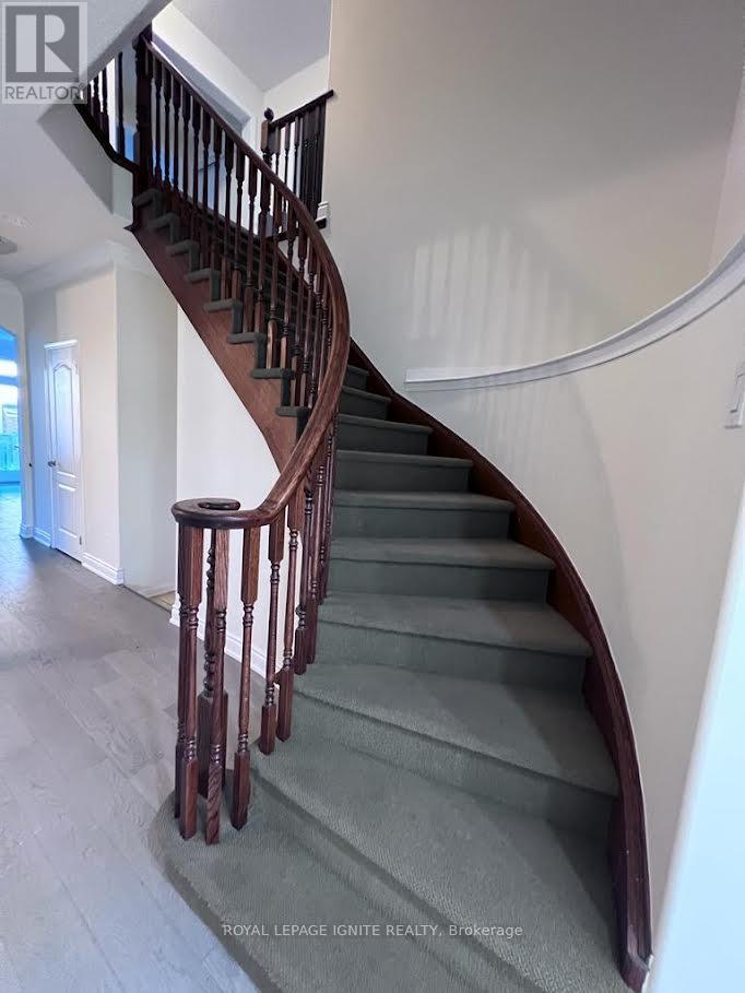 928 Philbrook Drive, Milton (Co Coates), Ontario  L9T 0L3 - Photo 6 - W12985862